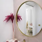 Moon Greeting - Design Dream's Maison d'hôtes