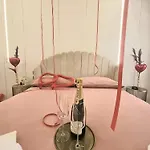 Moon Greeting - Design Dream's Maison d'hôtes