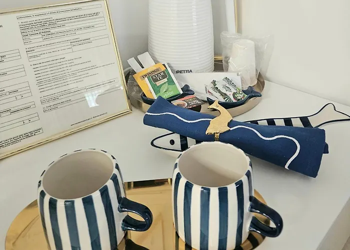 Moon Greeting - Design Dream's Konukevi